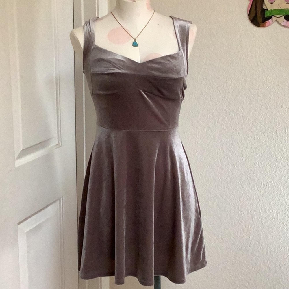 Elegant Velvet Sleeveless Dress